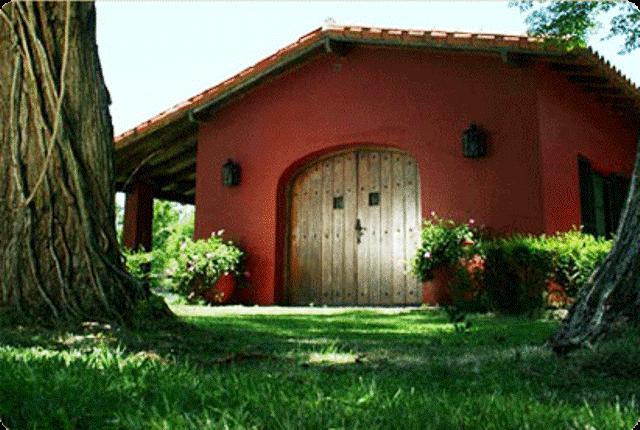Estancia El Cencerro Capilla del Señor Exterior foto